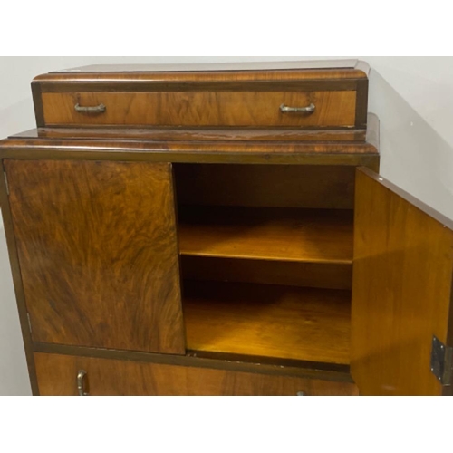 385 - Walnut linen cupboard fitted with 3 drawers, 43x83cm, Height 135cm