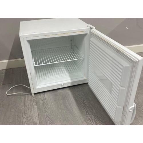 392 - Bench top Zanussi freezer