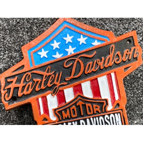 71 - Cast metal Harley Davidson USA flag plaque