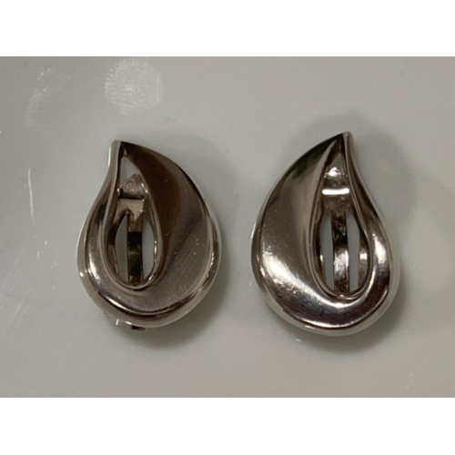 186 - Georg Jensen original silver earrings in original box - This will be available for collection from 2... 