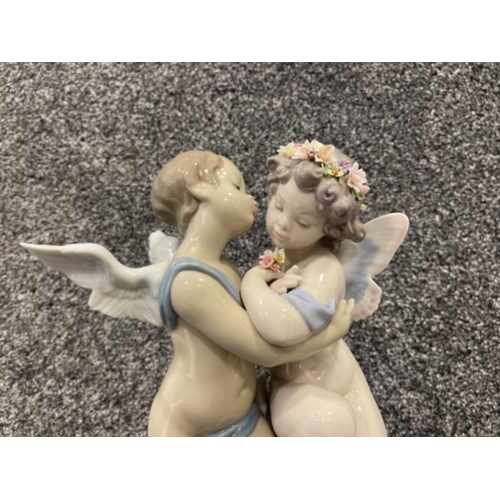 42 - Lladro 1824 Heaven and Earth in original box with certificate in good condition