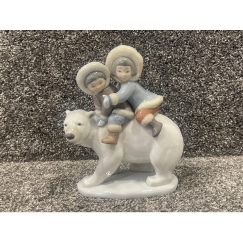 47 - Lladro 5353 eskimo Riders is in good condition with original box