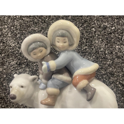 47 - Lladro 5353 eskimo Riders is in good condition with original box