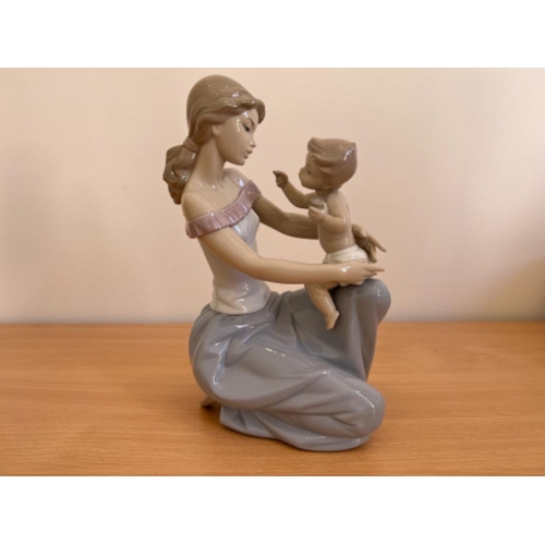 57 - Lladro 6705 “One for you, one for me” in good condition and original box