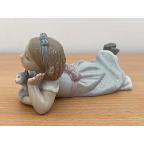 72 - Lladro 6987 “How sweet” in good condition and original box