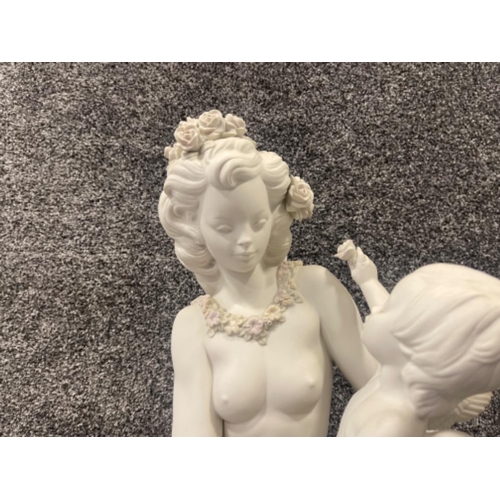 94 - Lladro 1392 Limited edition sculpture’Venus & Cupid’ signed by its designers Juan Huerta & J Ruiz nu... 