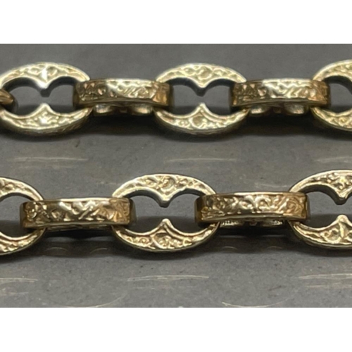 53 - A stunning 9ct gold fancy link bracelet 23.5grams in weight and 20cm in length