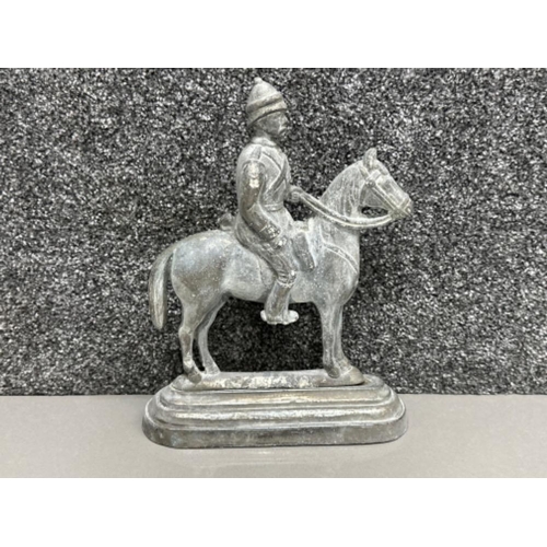 202 - Heavy metal General Garnet Joseph Wolseley on horseback door stop