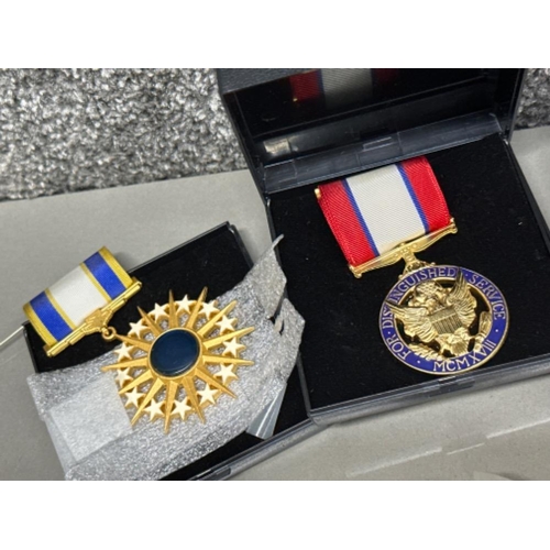 333 - Total of 7 military medals includes USA silver star, Navy & for Distinguished service