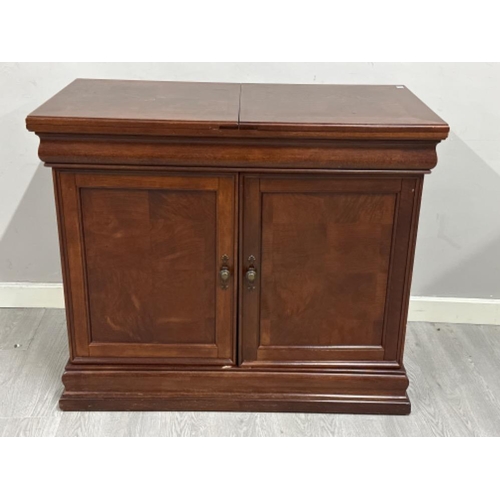 395 - Modern expandable cocktail bar/cabinet - mahogany