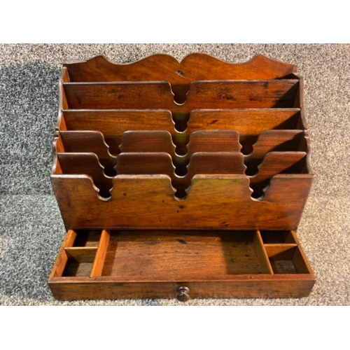 67 - Antique five tier desk top latter organizer in mahogany with single draw, L38cm H28cm D15cm