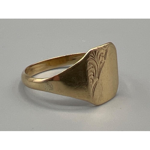 48 - Gents 9ct gold signet ring size T (2.2g)