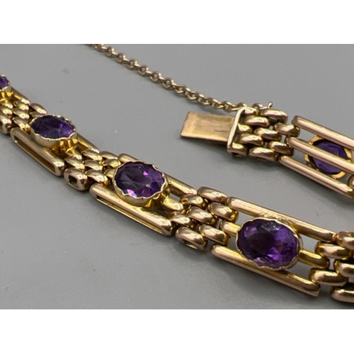 100 - Beautiful 18ct gold Amethyst bar bracelet (22.2g)