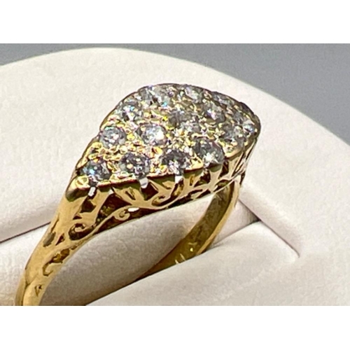 105 - Ladies 18ct gold diamond cluster ring, size J (3.26g)