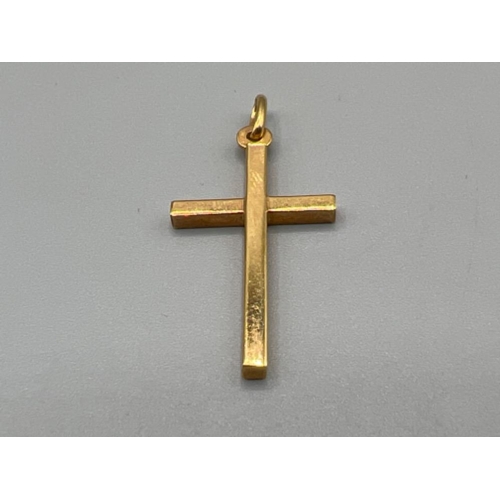 62 - Solid 9ct gold cross pendant (1.41g)