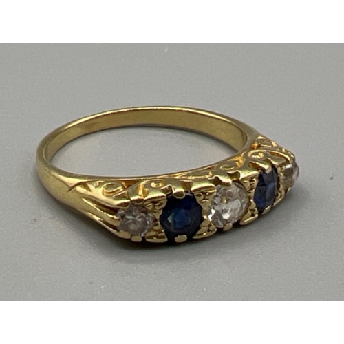 90 - Ladies stunning 18ct gold diamond and sapphire 5 stone ring, size M1/2 (4.09g)