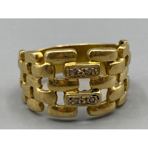 3 - Fancy patterned 18ct yellow gold and diamond ring, Size Q1/2 6.18g