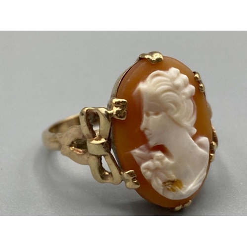 7 - Ladies stunning 9ct gold Cameo ring, size L (2.68)