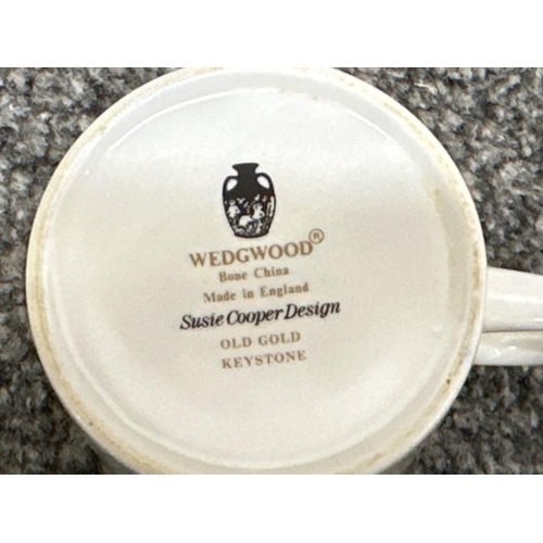 72 - 30 pieces of Wedgwood old gold keystone patterned tea China - “Susie Cooper Design”