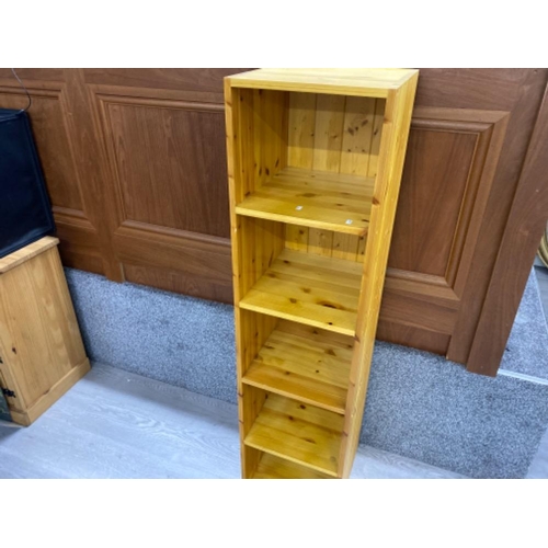 322 - Pine 5 shelve box bookcase