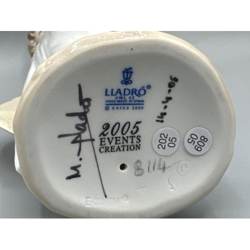 Lladro “2005 Events Creation” figure 8114 Natural Beauty, good