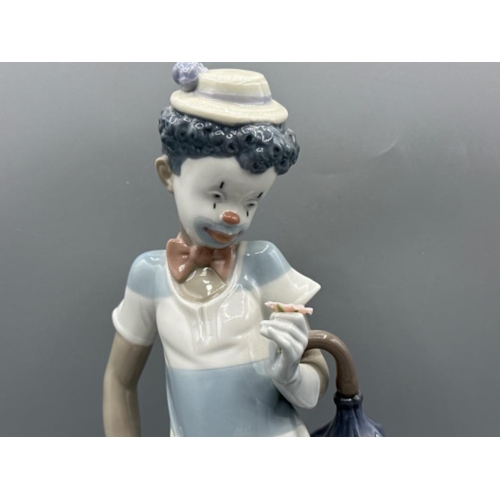 120 - Lladro figure 5838 On The Move, good condition, height 27cm