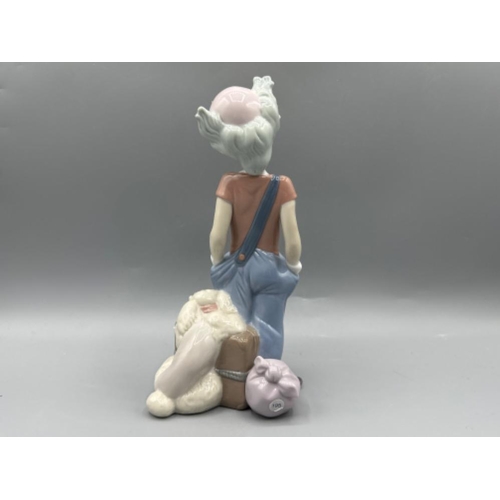 123 - Lladro “1996 Event” figure 6245 Destination Big Top, good condition, height 20cm