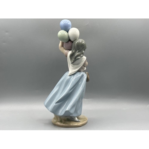 129 - Lladro figure 5141 Balloon’s For Sale, good condition, height 25.5cm