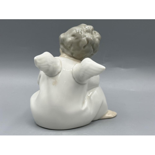 159 - Lladro figure 4539 Angel Thinking, good condition, height 10cm