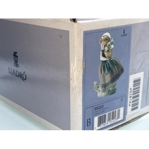 16 - Lladro 5223 ‘Spring is here’ in good condition and original box