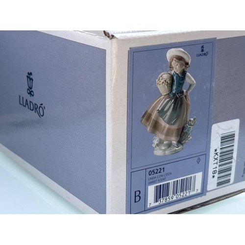 17 - Lladro 5221 ‘Sweet scent’ in good condition and original box