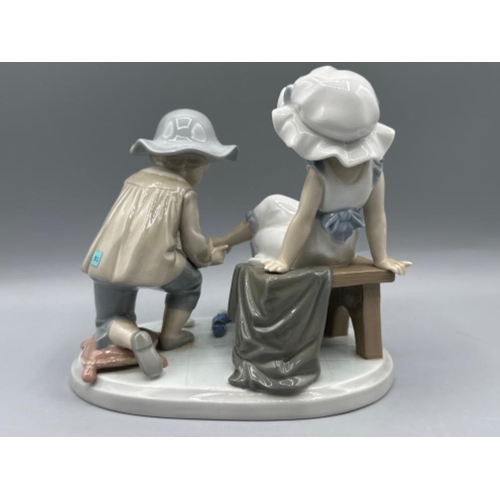 173 - Lladro figure 5361 Try This One, good condition, height 15cm