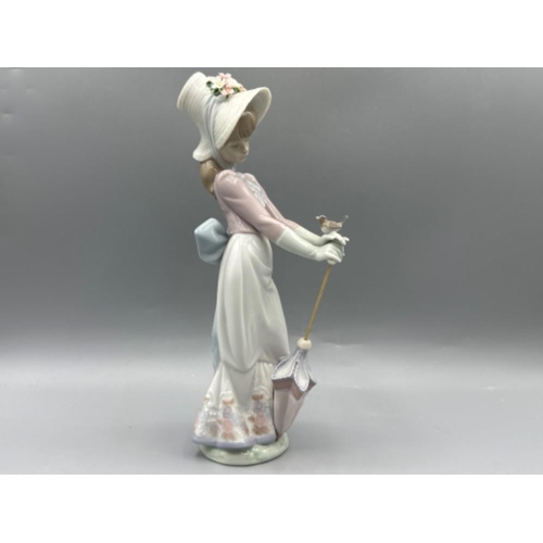 176 - Lladro figure 7618 Garden Song, signed on base, good condition, height 21.5cm