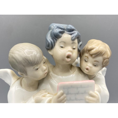 180 - Lladro figure 4542 Angel Group in good condition - height 18cm