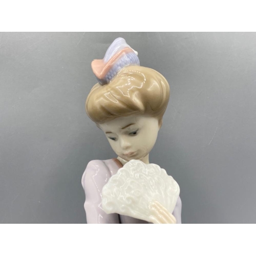 189 - Lladro figure 6117 Constance in good condition - height 24cm