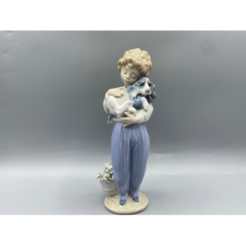 190 - Lladro figure 7609 My Buddy in good condition - height 21cm