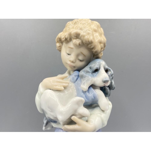 190 - Lladro figure 7609 My Buddy in good condition - height 21cm