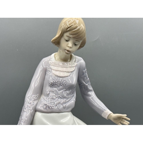 217 - Lladro 5874 ‘Off we go’, good condition (except part of basket has snapped) height 28cm