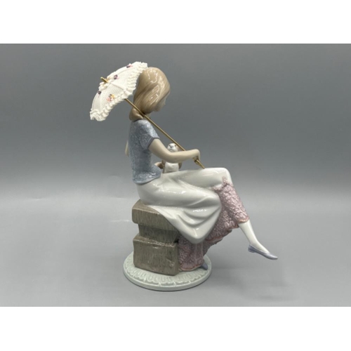 3 - Lladro 7612 ‘Picture perfect’ in good condition with original box