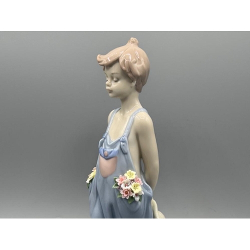 30 - Lladro 7650 ‘Pocket full of wishes’ in good condition and original box