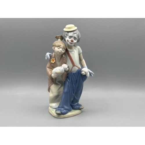 34 - Lladro 7686 ‘Pals forever’ in good condition and original box