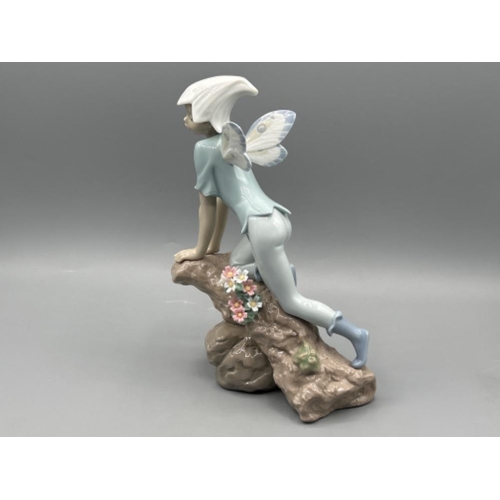 41 - Lladro 7690 ‘Prince of the Elves’ in good condition and original box