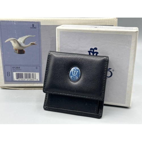 57 - Lladro 1264 ‘Duck’ and Lladro wallet in good condition and original boxes