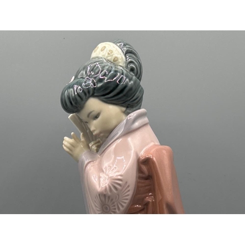 62 - Lladro 4990 ‘Timid’ in good condition