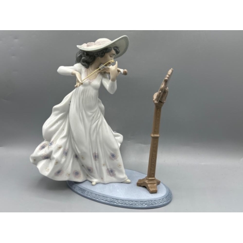 73 - Lladro figure 6243 Sweet Symphony, signed & dated to the base, good condition, height 24cm, with ori... 