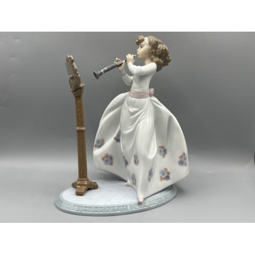 74 - Lladro figure 6319 Beautiful Rhapsody, signed to base, good condition, Height 23cm, with original bo... 