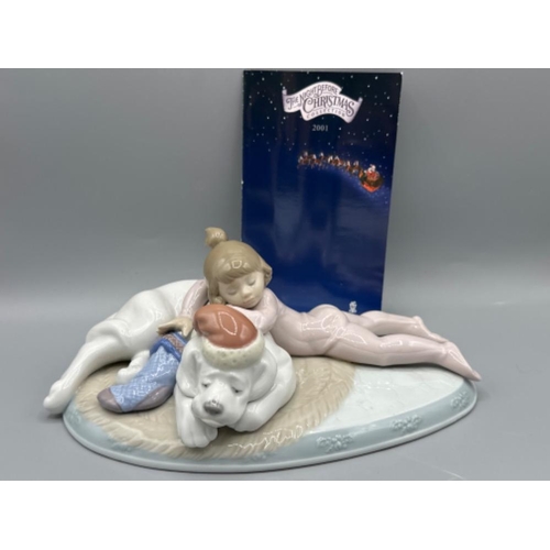 86 - Lladro “The Night Before Christmas Collection” figure 6673 Christmas Buddies, good condition, with o... 