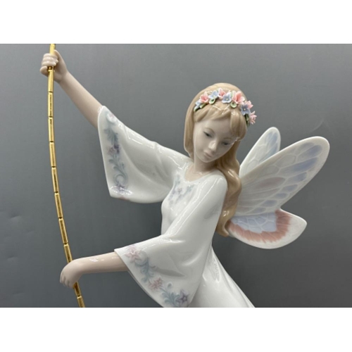 97 - Large Lladro figure 7679 Enchanted Lake, signed on base, height 36.5cm, one petal missing, with orig... 