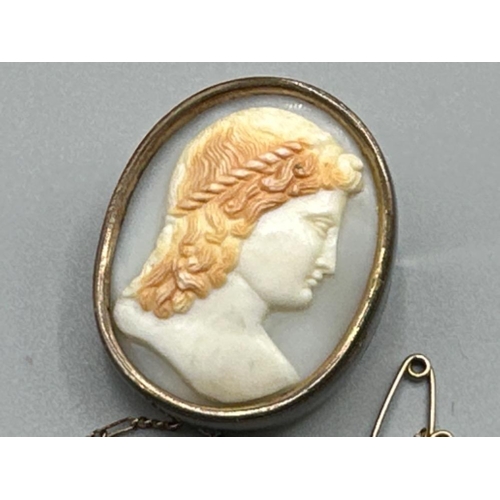 114 - Pair of 9ct yellow gold cameo clip on earrings 2g gross, together with a yellow metal framed vintage... 