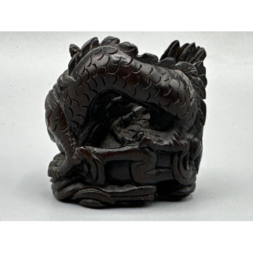 230 - Boxwood Japanese Netsuke of a Foo Dragon - H4xW4cm